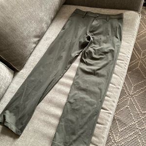 Rhone performance chino 28 x 29